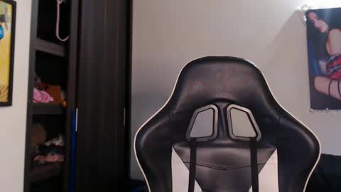 mely online show from 03.02.25