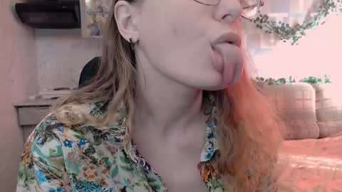 meowcr online show from 10.03.25