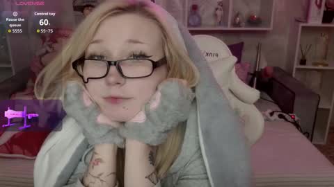 MeowkaKitty online show from 02.05.26