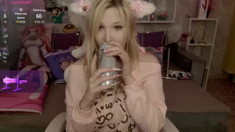 MeowkaKitty online show from 02.22.26