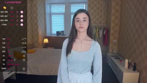 Snapshot of meoww_meows chatting on 11.10.25 Julie online show from 11.10.25