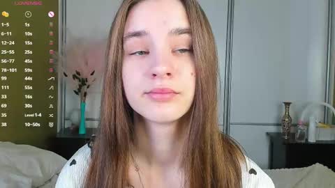 Snapshot of meoww_meows chatting on 04.15.26 Julie online show from 04.15.26