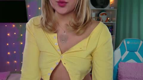 Molly online show from 03.20.26