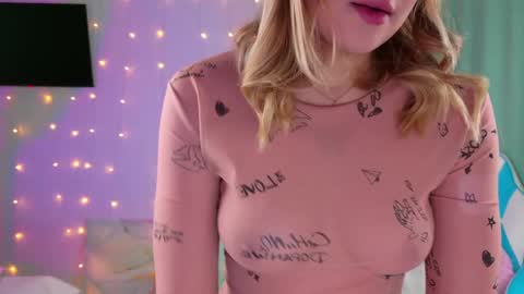 Molly online show from 04.20.26