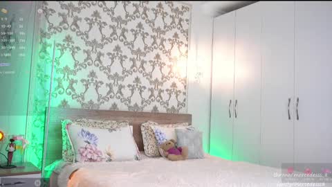 Next show on 03 Dec online show from 01.23.25