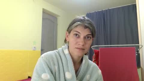 Snapshot of merciylove chatting on 11.15.25 Miss Helena online show from 11.15.25