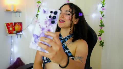 Snapshot of merida_bell18 chatting on 02.23.25 Merida Bell online show from 02.23.25