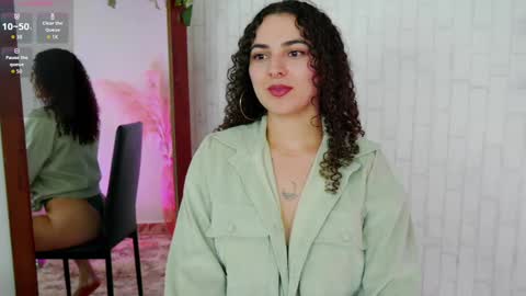 Snapshot of merida_bell18 chatting on 09.30.25 Merida Bell online show from 09.30.25