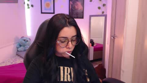 Merilyn  online show from 10.07.25