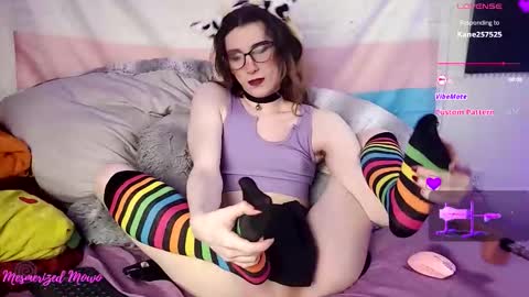 Snapshot of mesmerized_mowo chatting on 01.14.26 mesmerized_mowo online show from 01.14.26