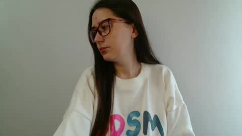 Snapshot of mesmerizing_hypn0_goddess chatting on 10.23.25 Jessica online show from 10.23.25