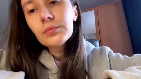 Snapshot of mesmerizing_hypn0_goddess chatting on 11.15.25 Jessica online show from 11.15.25