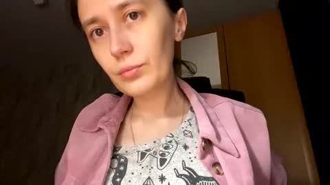 Snapshot of mesmerizing_hypn0_goddess chatting on 11.17.25 Jessica online show from 11.17.25