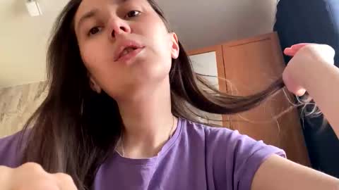 Snapshot of mesmerizing_hypn0_goddess chatting on 12.14.25 Jessica online show from 12.14.25