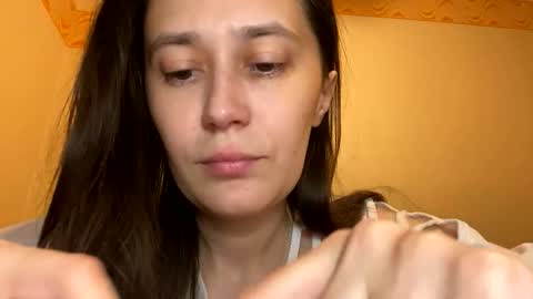 Snapshot of mesmerizing_hypn0_goddess chatting on 12.17.25 Jessica online show from 12.17.25