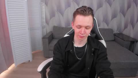 MEVERIK OUSHEN online show from 04.11.26