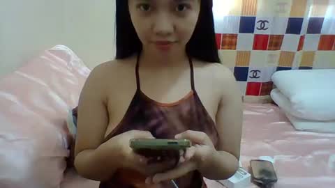 Snapshot of meyuki chatting on 11.28.25 meyuki online show from 11.28.25