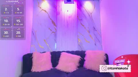 Mhia Kate online show from 11.14.25