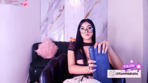 Mhia Kate online show from 05.26.26