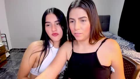 Snapshot of mia_18nice chatting on 05.31.26 mia_18nice online show from 05.31.26