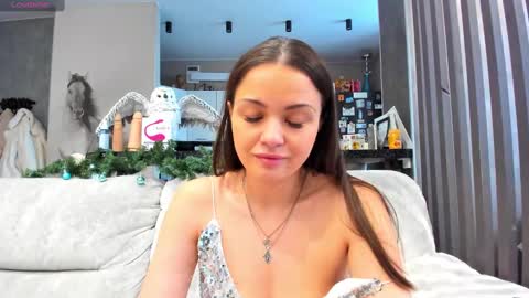 Mia online show from 12.30.24