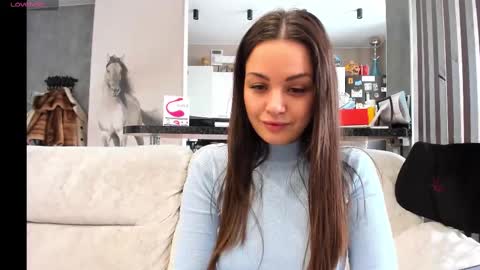 Mia online show from 03.03.25