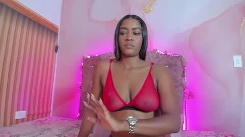 Mia online show from 11.06.25