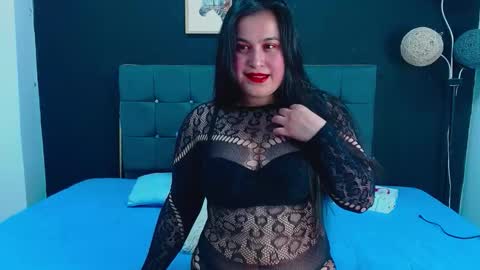 C A L L  M E  M I A  online show from 09.17.25