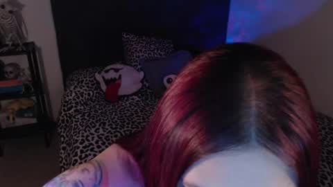 mia online show from 11.23.25