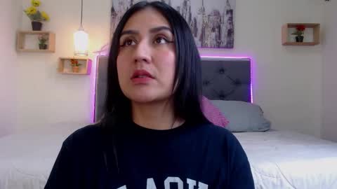 M I A  A Y R A online show from 10.16.25