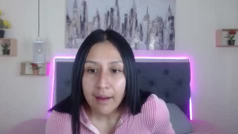 M I A  A Y R A online show from 11.02.25