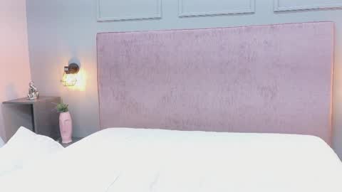 Mia Bellefort online show from 03.12.26