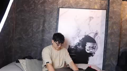 Belmont and Mia online show from 04.11.26