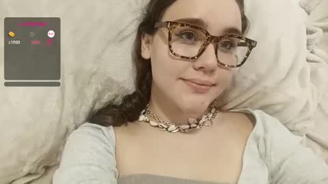 Snapshot of mia_boone chatting on 12.25.24 mia_boone online show from 12.25.24