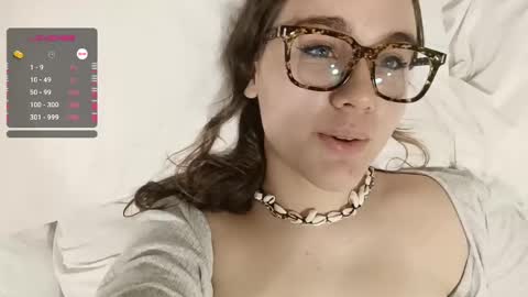 Snapshot of mia_boone chatting on 12.28.24 mia_boone online show from 12.28.24