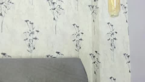 Snapshot of mia_candy_0 chatting on 01.04.25 Mia online show from 01.04.25