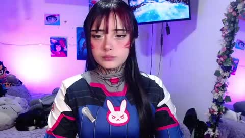 Snapshot of mia_cat05 chatting on 07.19.26 Mia online show from 07.19.26