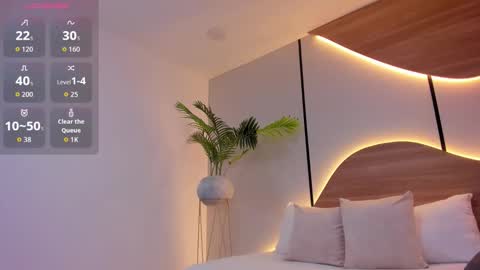 Snapshot of mia_collins96 chatting on 11.14.25 M I A online show from 11.14.25