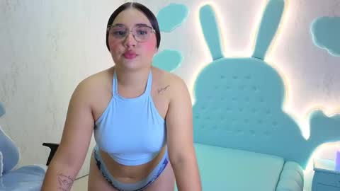 Mia Cuttee online show from 10.03.25