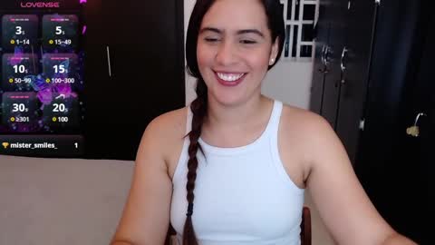 Snapshot of mia_danielsx chatting on 02.06.25 Mia online show from 02.06.25