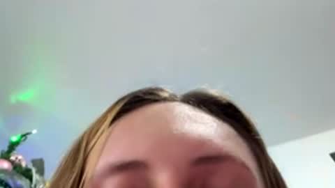 Snapshot of mia_dca chatting on 12.17.25 mia_dca online show from 12.17.25