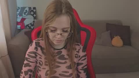Mia online show from 10.05.25