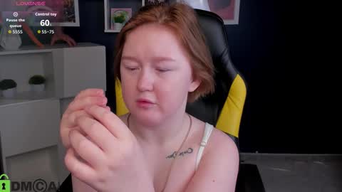 Mia online show from 11.08.25