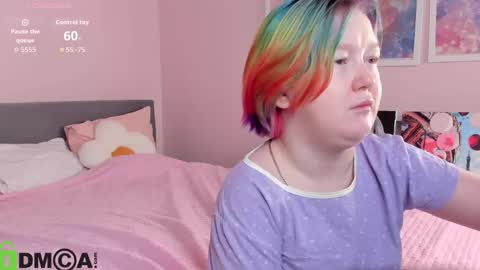 Mia online show from 11.28.25