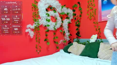 Mia online show from 02.10.26