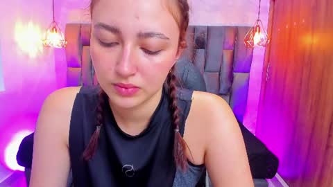 Snapshot of mia_ferrer18 chatting on 06.30.26 mia_ferrer18 online show from 06.30.26