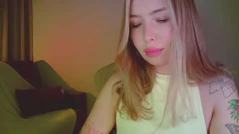 Mia online show from 05.19.26