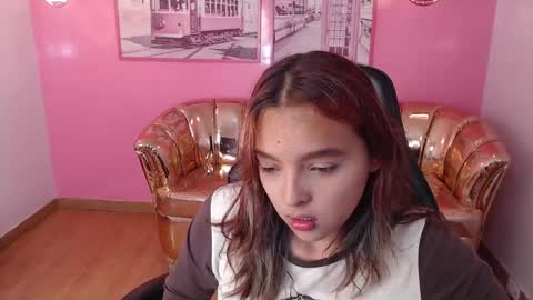 Mia online show from 10.03.25