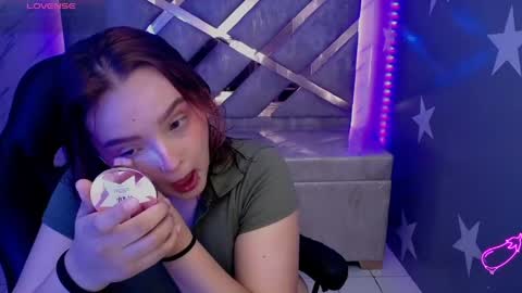 Mia online show from 05.11.26