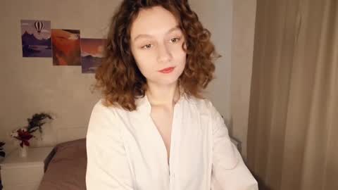 Mia  online show from 01.26.25